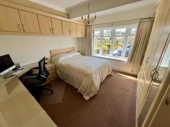 3 bed Detached Bungalow for sale Image 7