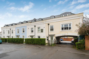 Flat 10, 2 Gooding House, Warren Road, Reigate RH2 0JN