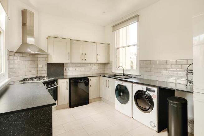 Kitchen ()