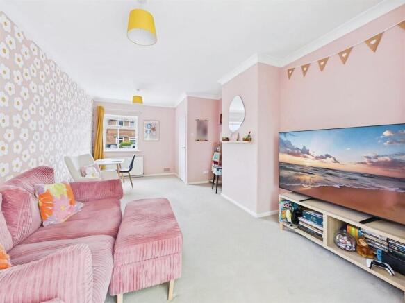 3 bed Terraced for sale Image 5
