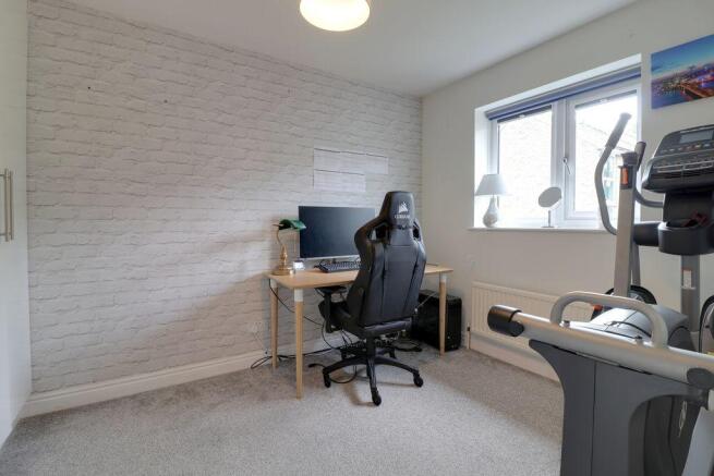 Bedroom 2 (Double)