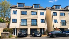15, Warelwast Close, Plymouth PL7 1AP