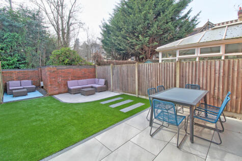 Round Hill Wharf, Kidderminster, DY11