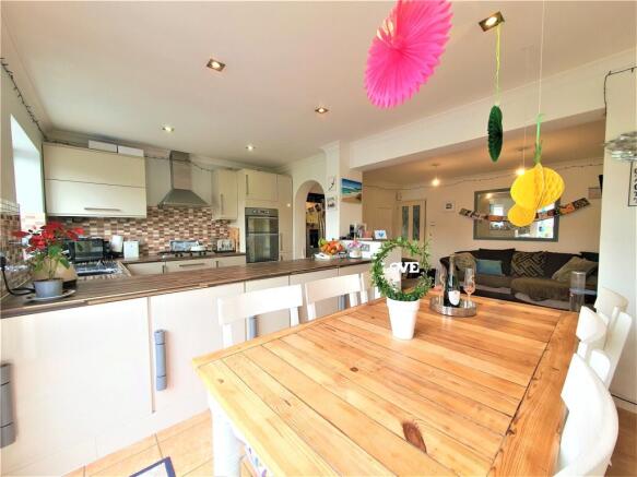 Diner & Kitchen