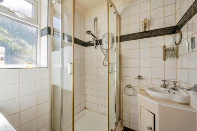 3 bed Semi-Detached for sale Image 6