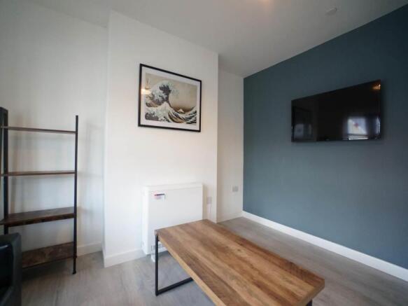 LyndenFlat2_Living1.2.JPG
