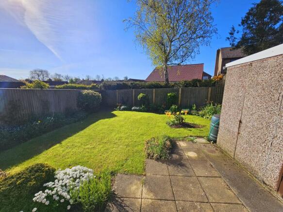 2 bed Semi-Detached Bungalow for sale Image 9