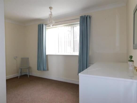 bedroom 1a