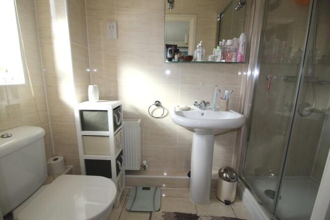 EN SUITE SHOWER / WC