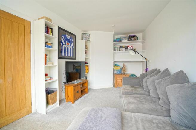 4 bed Semi-Detached for sale Image 7
