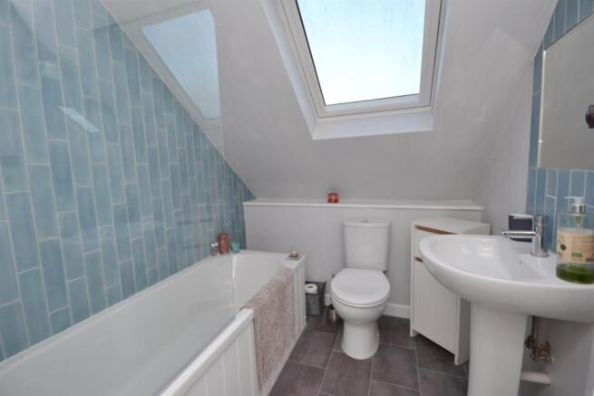 1st Floor Bathroom.jpg