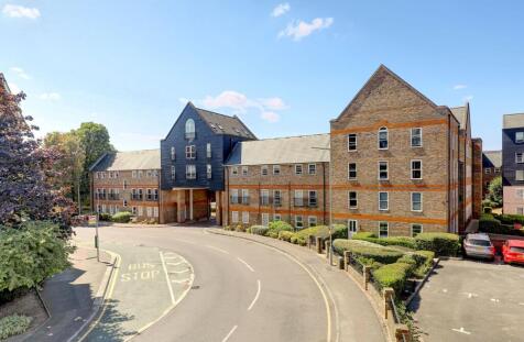 Station Road, Ware, SG12