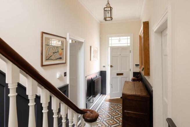 9 bed Detached for sale Image 5