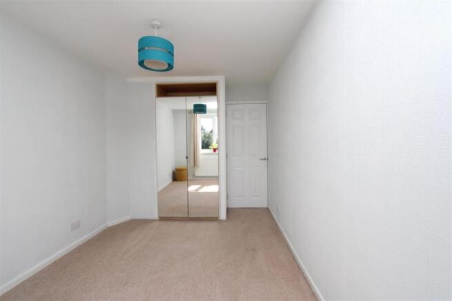 1 bed Apartment to rent Image 6