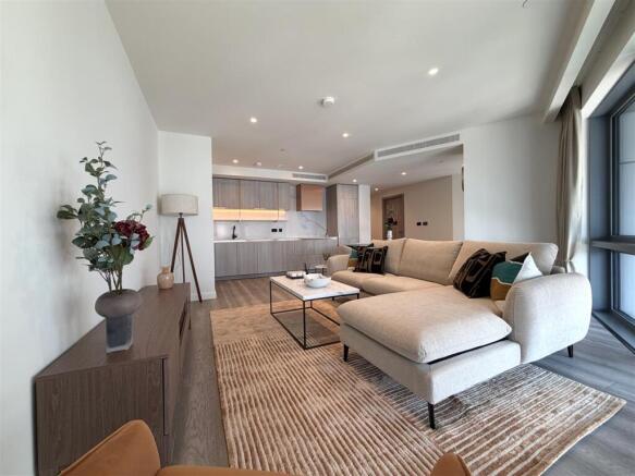 Living Area pic 18.jpeg