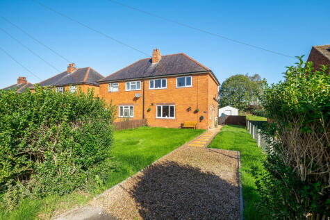 Eastgate, Bassingham, Lincoln, LN5 9JS