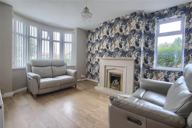 3 bed Semi-Detached for sale Image 2