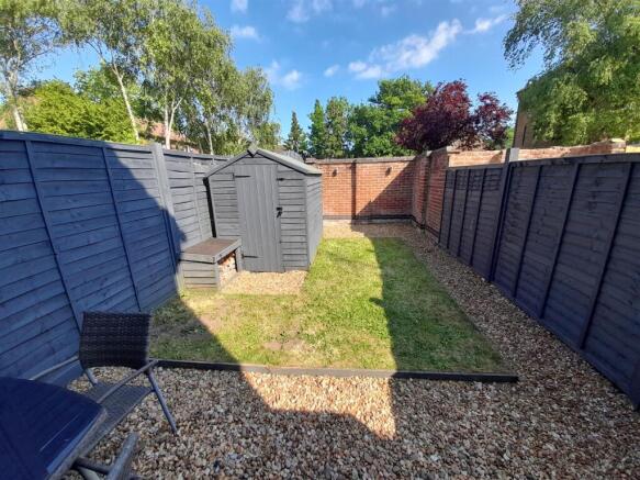 Rear garden 1.jpg
