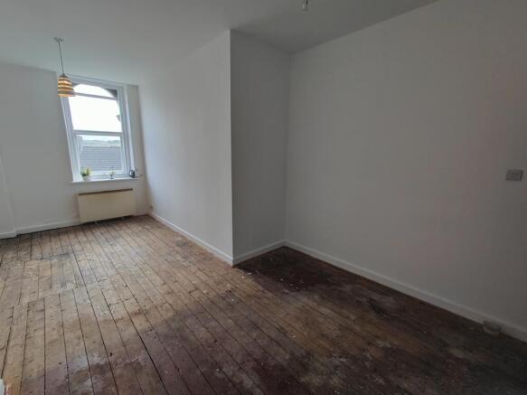 2 bed Apartment for sale Image 2