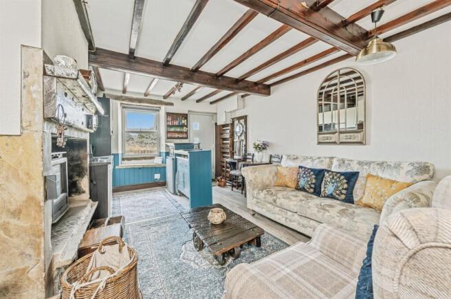 2 bed Terraced for sale Image 7