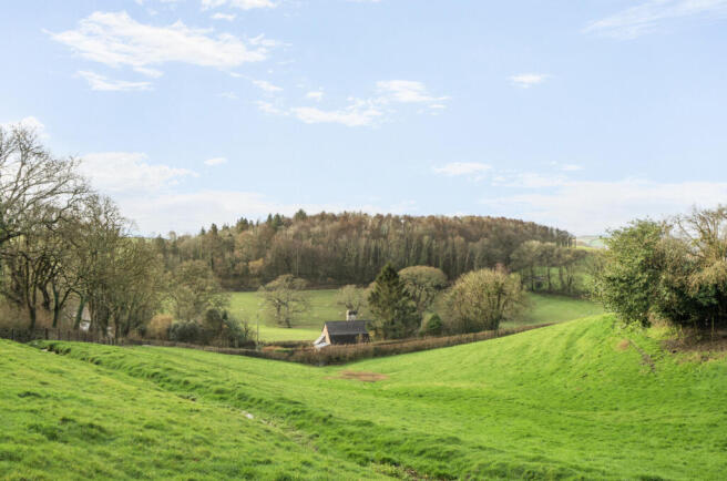 1408937-20-698c5c...