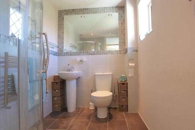 En-suite to ma...