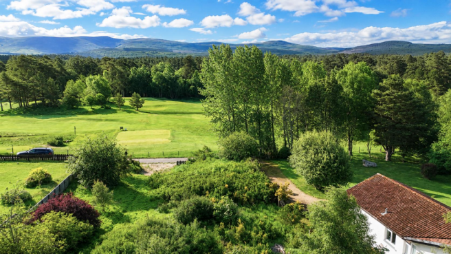 House site golf course road