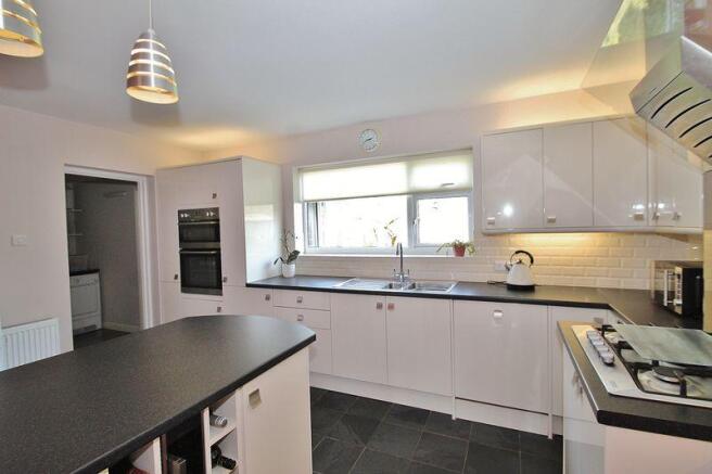 Kitchen/Breakf...