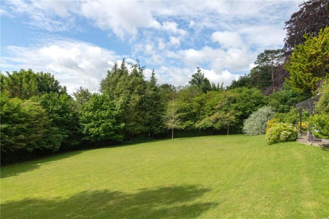 Communal Lawns