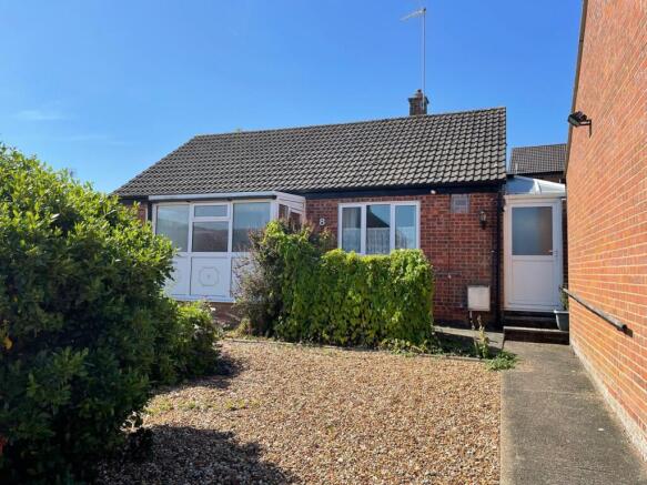 Front T202507111449.jpg