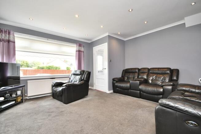 11 Chestnut Road, Ayr, KA7 3NT photo 4