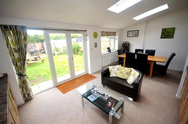 Breakfast Room Area