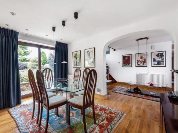 Dining room.jpg