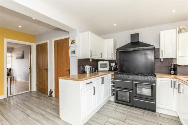 12 Birch Close-30.jpg