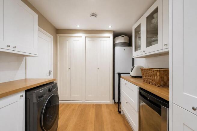 4 bed Village House for sale Image 8