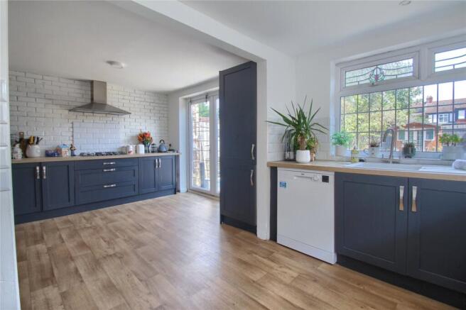 3 bed Semi-Detached for sale Image 6