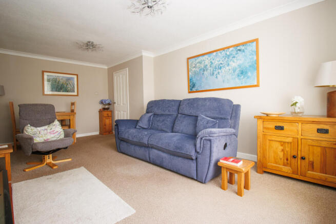 2 bed Semi-Detached Bungalow for sale Image 5