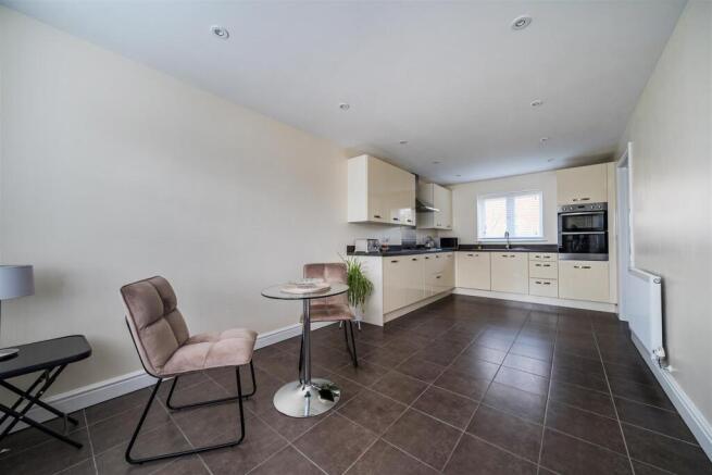 41 Poppy Road, Lutterworth
