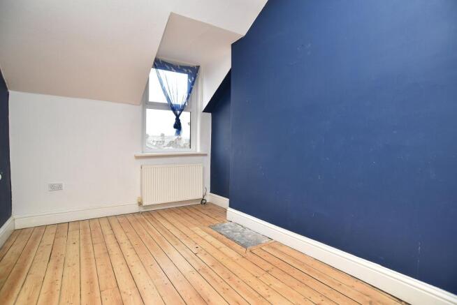 4 bed Town House for sale Image 11