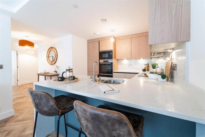 Centurion Apt 18-03.jpg