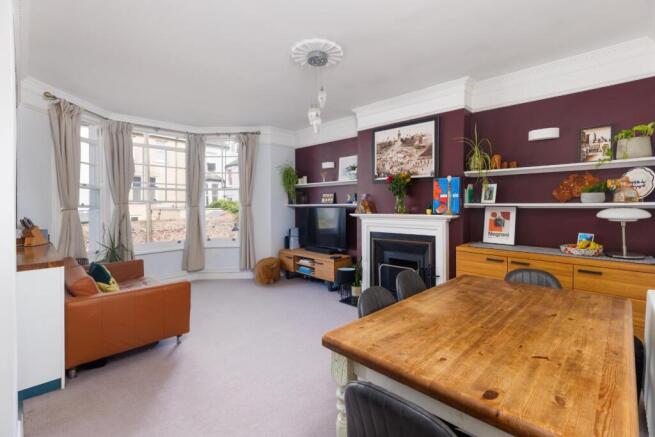 Flat 3 26-28 Church Lane--13.jpg
