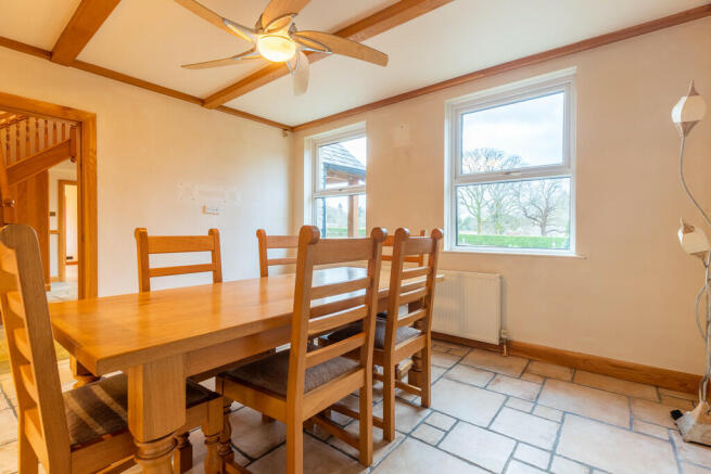 7 bed Detached for sale Image 12