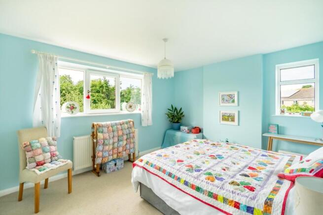 3 bed Semi-Detached for sale Image 9