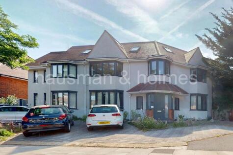 Woodstock Road, NW11