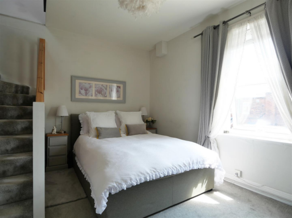 2 bed Terraced for sale Image 7