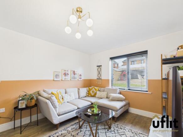 4 bed Detached for sale Image 11