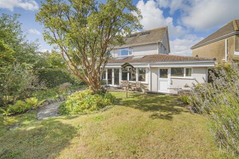 Three Cliffs Drive, Southgate, Swansea