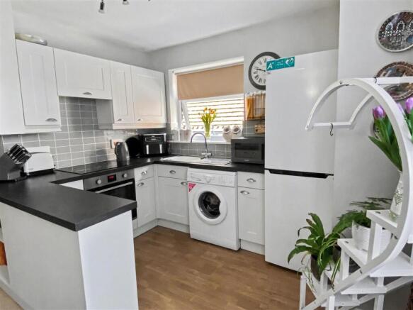 18 griffin court kitchen.jpg