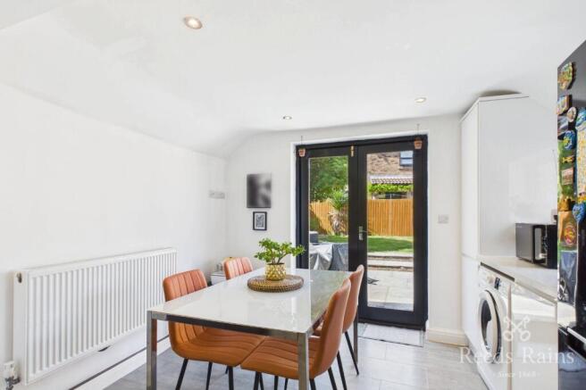 3 bed Detached for sale Image 9