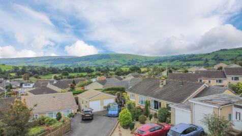 31 Ings Drive, Bradley BD20 9EL